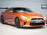 Used Nissan GT-R Prestige 570 HP (419 kW) 2016 Gold Coupe