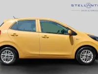 Used Kia Picanto 66 HP (48 kW) 2024 Yellow Hatchback