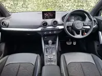 Usado Audi Q2 S-Line 150 CV (110 kW) 2020 Gris SUV