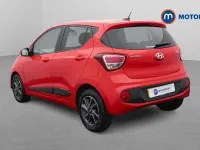 Gebraucht Hyundai i10 Premium 67 PS (49 kW) 2019 Rot Kleinwagen