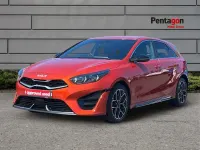 Używany Kia Ceed GT-Line 158 KM (116 kW) 2024 Pomarańczowy Hatchback