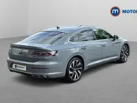 Begagnad VW Arteon R-line 190 HK (139 kW) 2024 Kombi