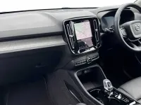 Used Volvo XC40 Ultra 161 HP (118 kW) 2025 White SUV