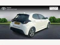 Usado Toyota Yaris Hybrid 2024 Branco Citadino