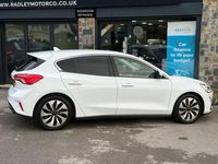 Used Ford Focus Zetec 100 HP (73 kW) 2019 White Hatchback