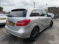 Used Mercedes B200 136 HP (100 kW) 2014 Silver MPV