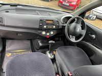 Used Nissan Micra SE 79 HP (58 kW) 2004 Silver Hatchback
