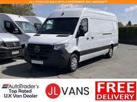 Begagnad Mercedes Sprinter Progressive 150 HK (110 kW) 2023 Vit Van