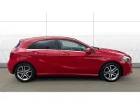 Usado Mercedes A180 Sport Edition 109 HP (80 kW) 2018 Vermelho Citadino