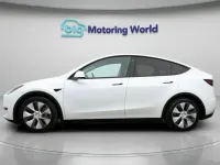 Begagnad Tesla Model Y RWD 219 kW (299 HK) 2023 Vit SUV