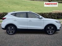 Used MG ZS Exclusive 111 HP (81 kW) 2018 White Hatchback
