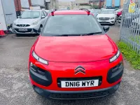 Used Citroën C4 Cactus Feel 110 HP (80 kW) 2016 Red Hatchback