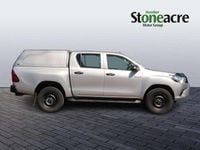Usado Toyota HiLux Active 150 HP (110 kW) 2017 Prateado Pickup