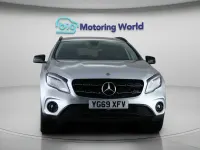 Used Mercedes GLA180 Urban 122 HP (89 kW) 2019 Silver SUV