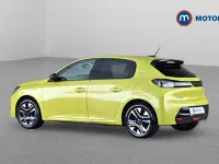 Used Peugeot e-208 Style 100 kW (137 HP) 2023 Yellow Hatchback