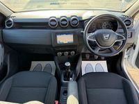 Used Dacia Duster Comfort 115 HP (84 kW) 2019 White SUV