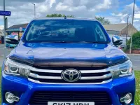 Käytetty Toyota HiLux 150 HP (110 kW) 2017 Sininen Nouto