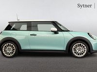 Used Mini Cooper Hatch 154 HP (113 kW) 2024 Green Hatchback