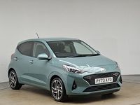 Used Hyundai i10 Premium 67 HP (49 kW) 2023 Green Hatchback
