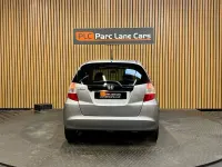 Second-hand Honda Jazz EX 100 CP (73 kW) 2010 Argintiu Hatchback