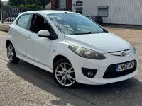Used Mazda 2 2010 White Hatchback