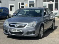 Used Vauxhall Vectra 150 HP (110 kW) 2008 Silver Hatchback