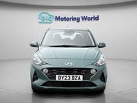 Used Hyundai i10 SE 67 HP (49 kW) 2023 Green Hatchback
