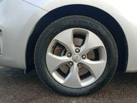 Used Kia Carens 2013 Silver MPV