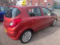 Usado Vauxhall Corsa 85 HP (62 kW) 2013 Laranja Citadino