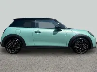 New Mini Cooper Exclusive 114 kW (156 HP) 2026 Green Hatchback