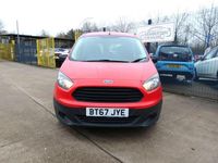 Usado Ford Transit S 74 CV (54 kW) 2017 Rojo Familiar