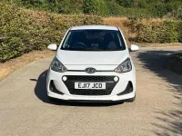 Used Hyundai i10 Premium 87 HP (63 kW) 2017 White Hatchback