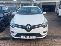 Used Renault Clio IV Iconic 90 HP (66 kW) 2019 White Hatchback