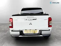 Used Mitsubishi L200 150 HP (110 kW) 2020 White Pickup