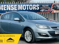 Begagnad Vauxhall Astra 2013 Silver Halvkombi