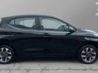 Gebraucht Hyundai i10 Advanced 63 PS (46 kW) 2025 Schwarz Kleinwagen