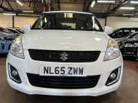 Usado Suzuki Swift SZ3 94 HP (69 kW) 2015 Branco Citadino