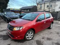 Używany Dacia Sandero Ambiance 2016 Czerwony Hatchback