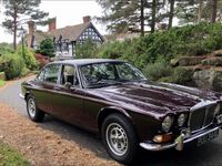 Used Daimler Double Six Serie 1 1973 Red Sedan