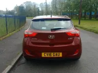 Second-hand Hyundai i30 SE 100 CP (73 kW) 2016 Roșu Hatchback