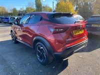 Used Nissan Juke N-Connecta 114 HP (83 kW) 2022 Red SUV