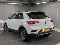 Used VW T-Roc SE 110 HP (80 kW) 2021 White SUV