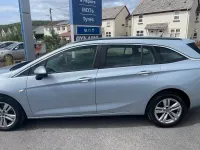 Used Vauxhall Astra Design Edition 110 HP (80 kW) 2016 Silver Estate