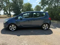 Used Vauxhall Meriva 2014 Blue MPV