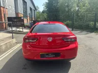 Używany Vauxhall Insignia SRi 2018 Czerwony Hatchback