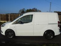 Usado Ford Transit Sport 100 HP (73 kW) 2018 Branco Van