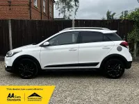 Used Hyundai i20 Active 120 HP (88 kW) 2016 White Hatchback