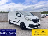 Used Renault Trafic Black Edition 2021 White MPV