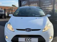 Used Ford Fiesta Zetec 82 HP (60 kW) 2012 White Hatchback