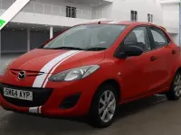 Used Mazda 2 75 HP (55 kW) 2014 Red Hatchback